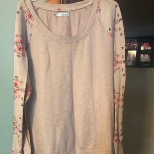 Comfy sweatshirt and sweatpants !